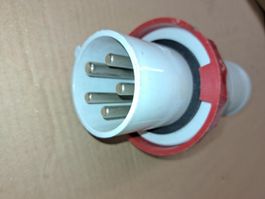 Stecker Cee 63