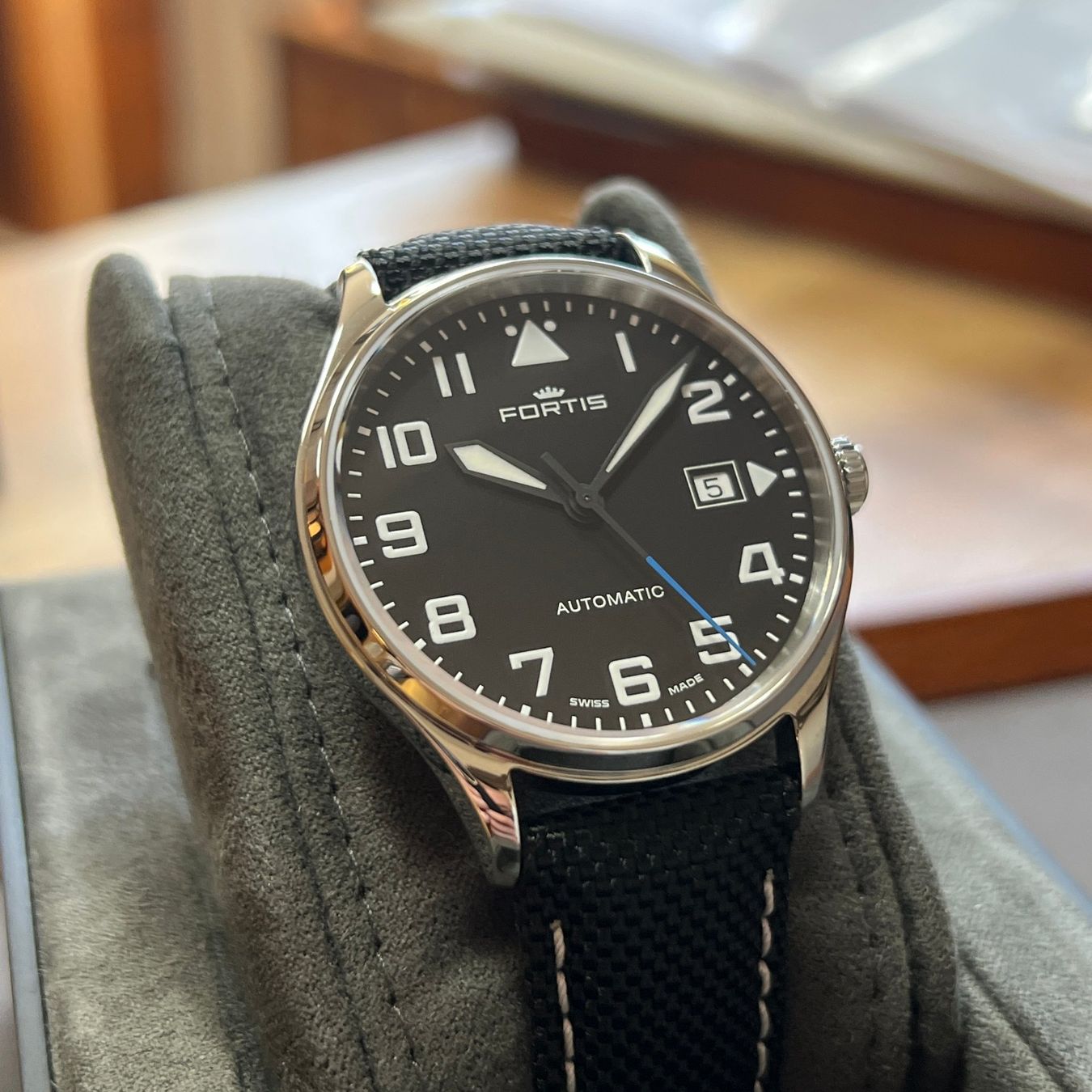 Fortis Orologi: Fortis Watch Pilot Classic Date Full Set 902.20.41LP – Usato da Carouge GE venduto da Watchaser 1