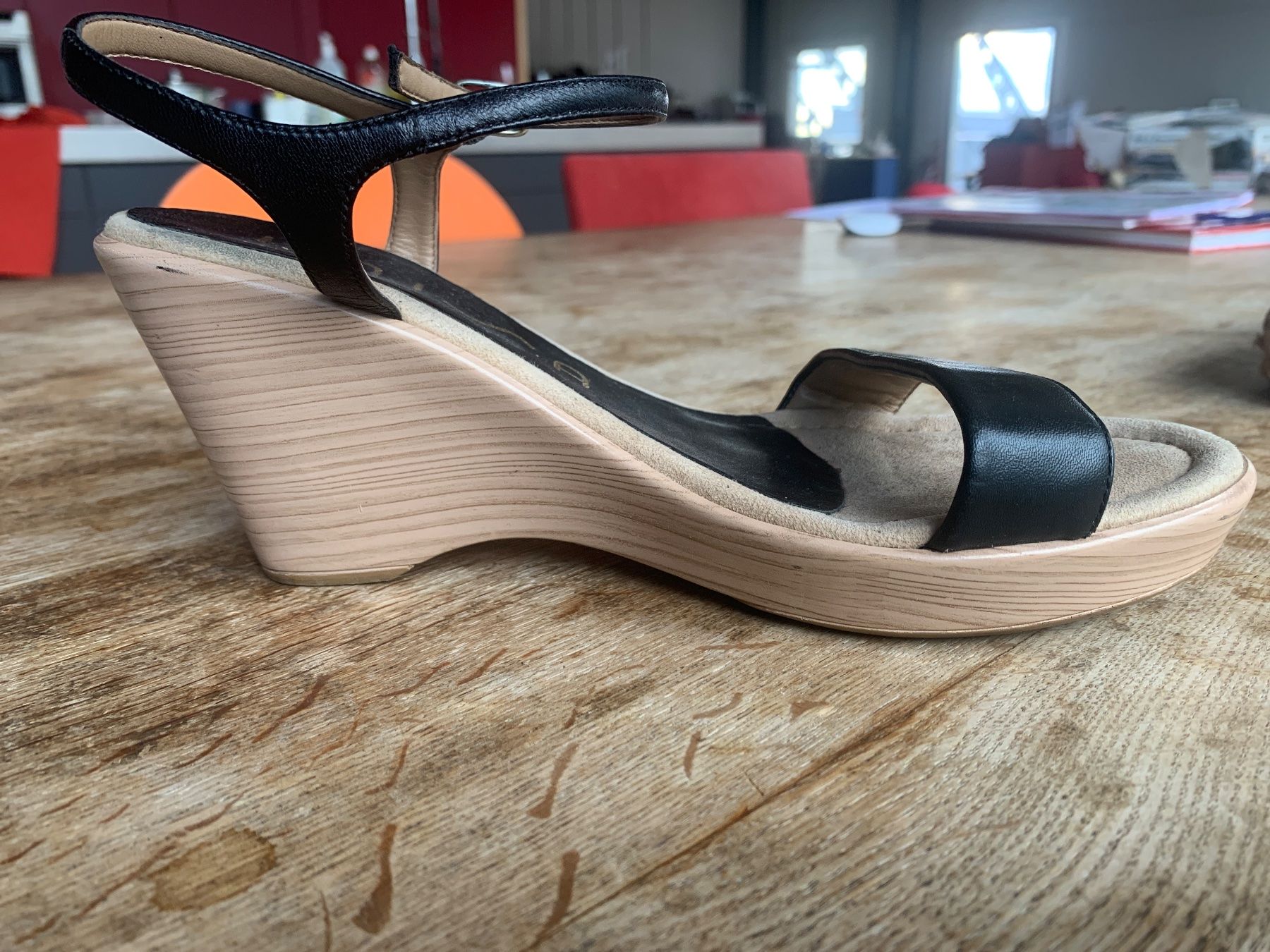Scarpe da donna: Sandalen Gr.38 – Usato da Rain venduto da 11. 2