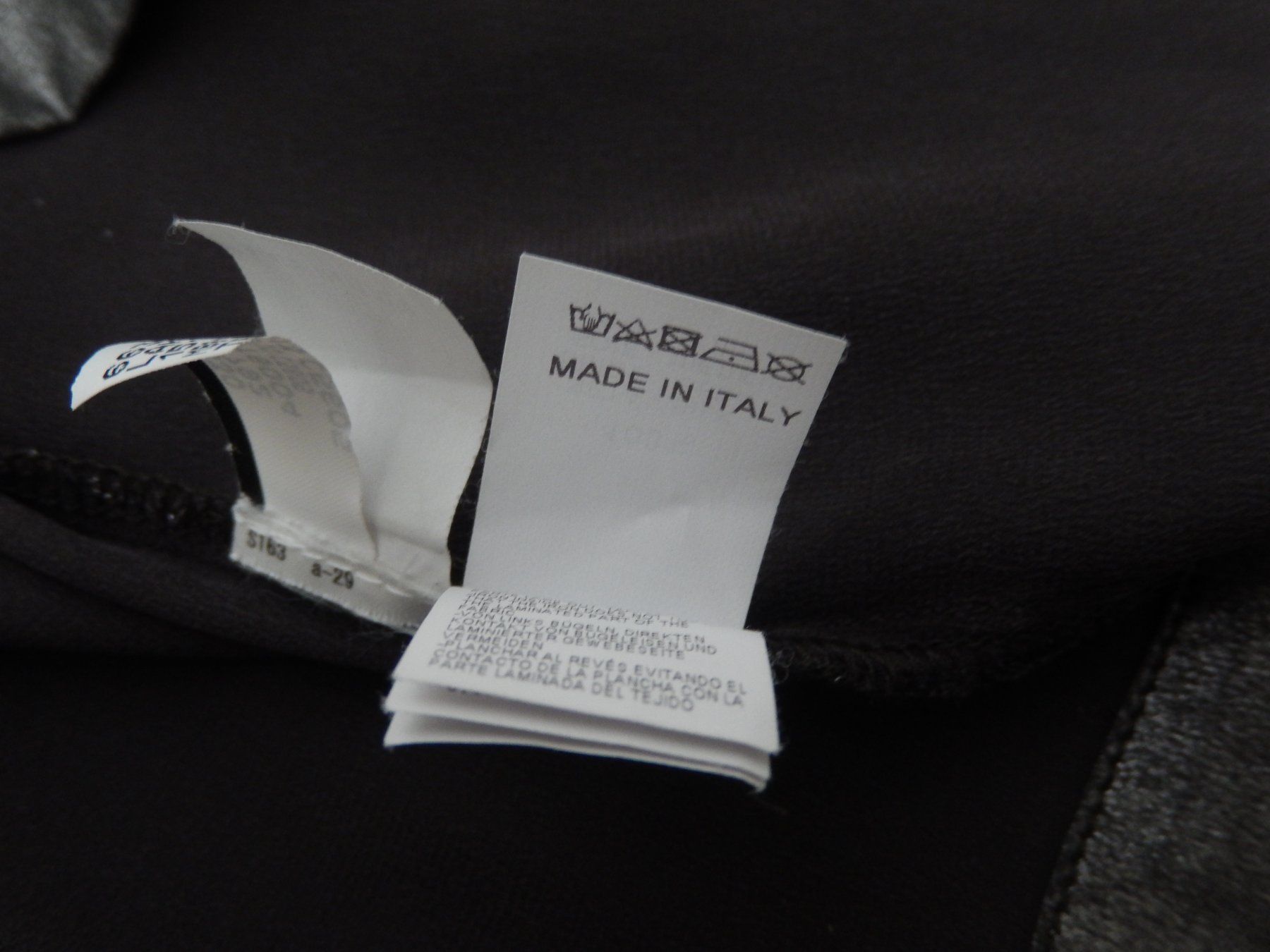 Brunello Cucinelli Tops: Orig. BRUNELLO CUCINELLI Seidentop Anthrazit Metallic Gr. 36 – Gebraucht aus Tuggen von vivira 9