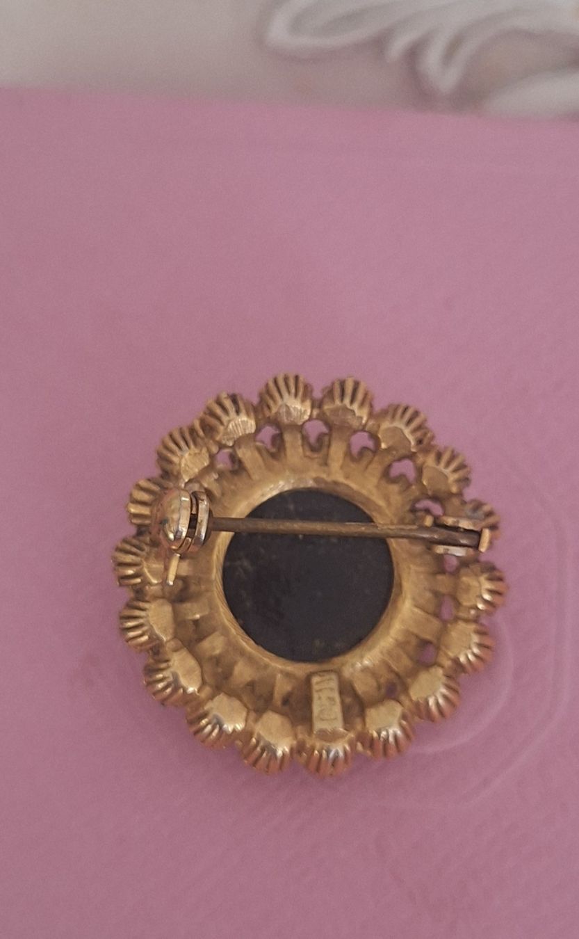 Broches & Aiguilles: Antike Brosche mit Saatperlen 2,8cm. – D'occasion à Kerzers par ExpressoTerreno 1