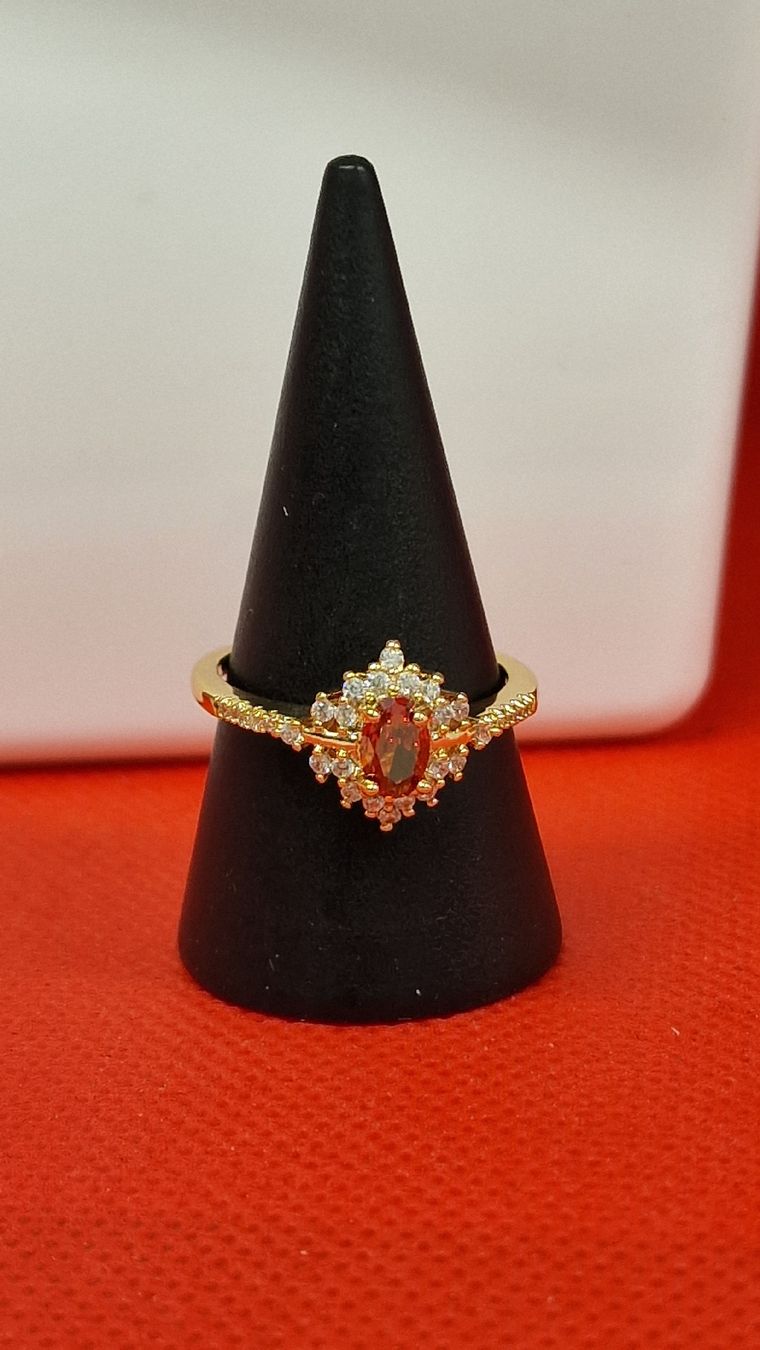 Ringe: Ring mit Zirkonia & Granat, Grösse 56 – Neu (gemäss Beschreibung) aus Herisau von Antiques.AR