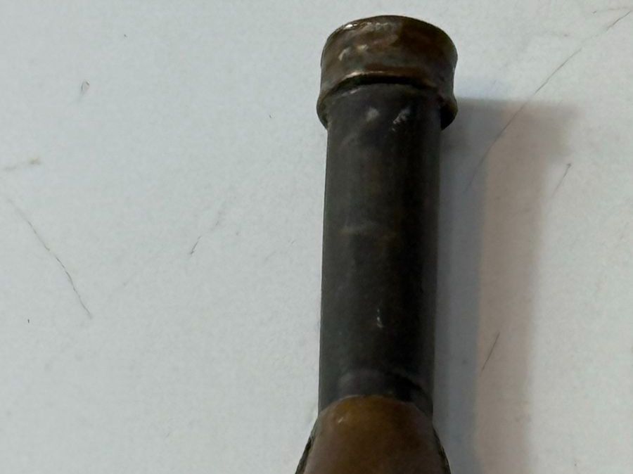 Bottiglie: Antikes Pulverhorn, Messing, verziert, 25 cm – Usato da Grenchen venduto da swiss.antiques 3