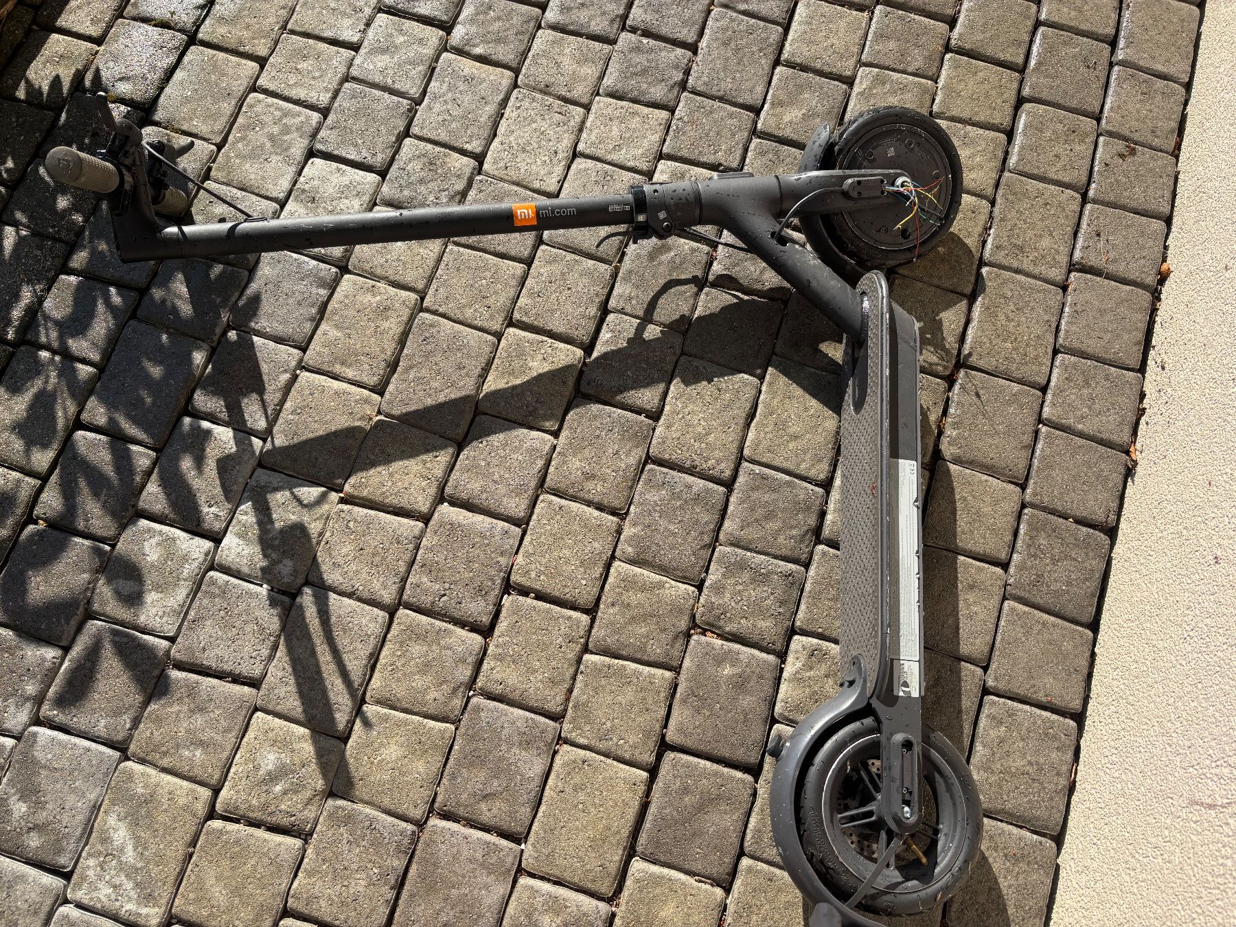 Xiaomi Kickboard: Xiaomi Trotinet – Difettoso da Yverdon-les-Bains venduto da redstef 4