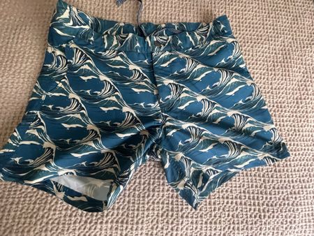 Badeshorts Gr. 32 Wellenmuster, schnelltrocknend, top Zustan