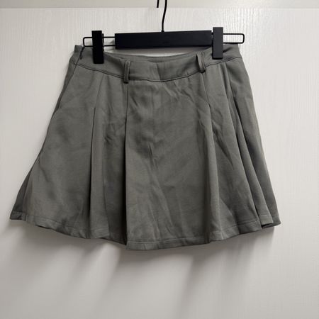 Cute Gray Petite Skirt XS - Excellent Condition!