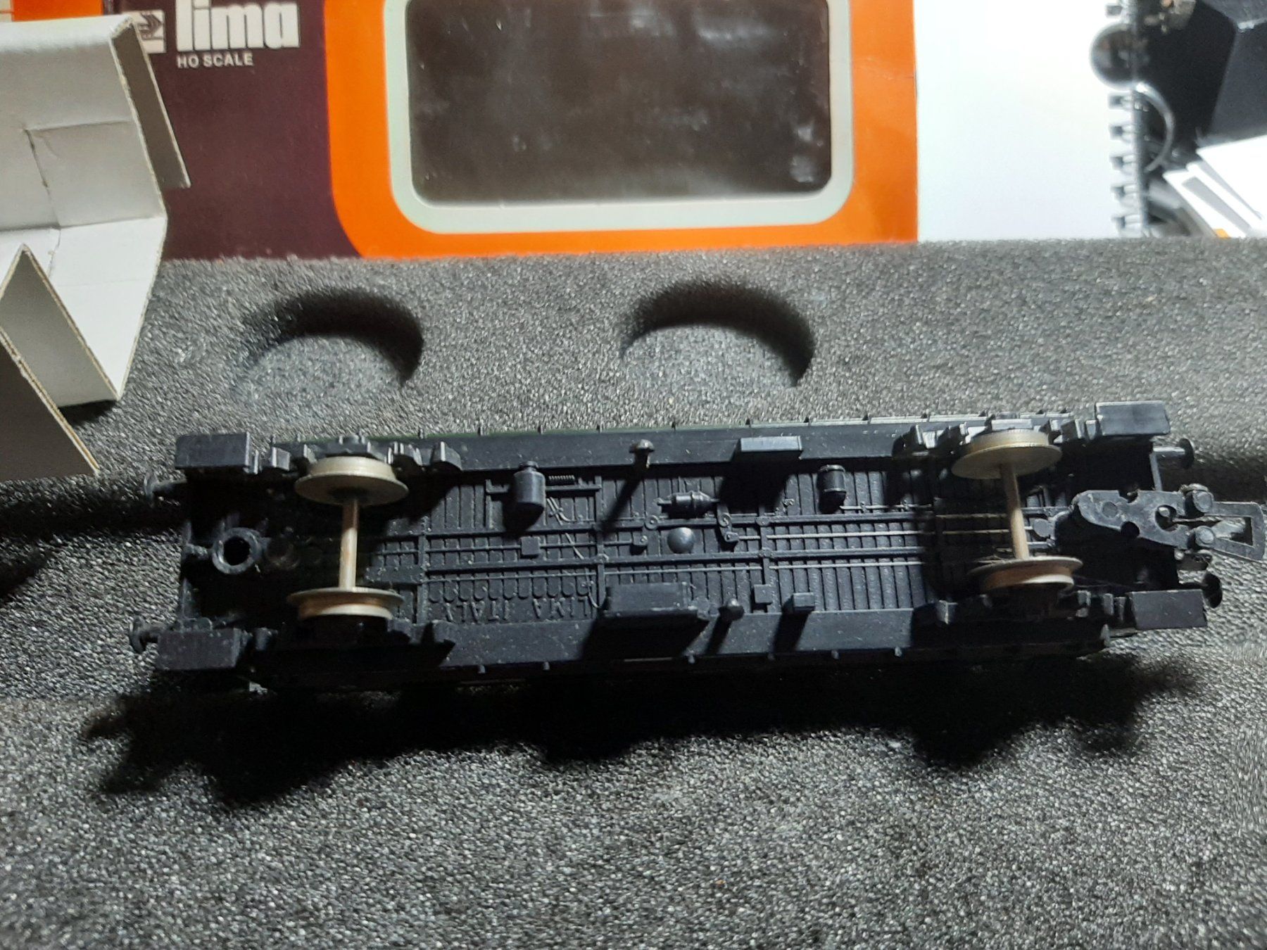 Lima Modelleisenbahnen: LIMA 3154 – Gebraucht aus Avully von RIVALIS 2