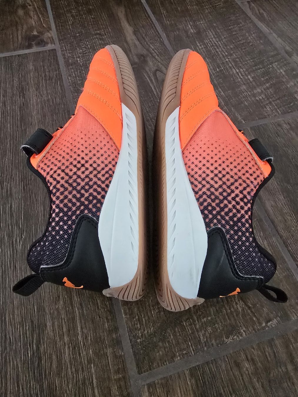 Scarpe per ragazzi: Hallenschuhe Gr.35 – Usato da Wynau venduto da mar_5v8x 2