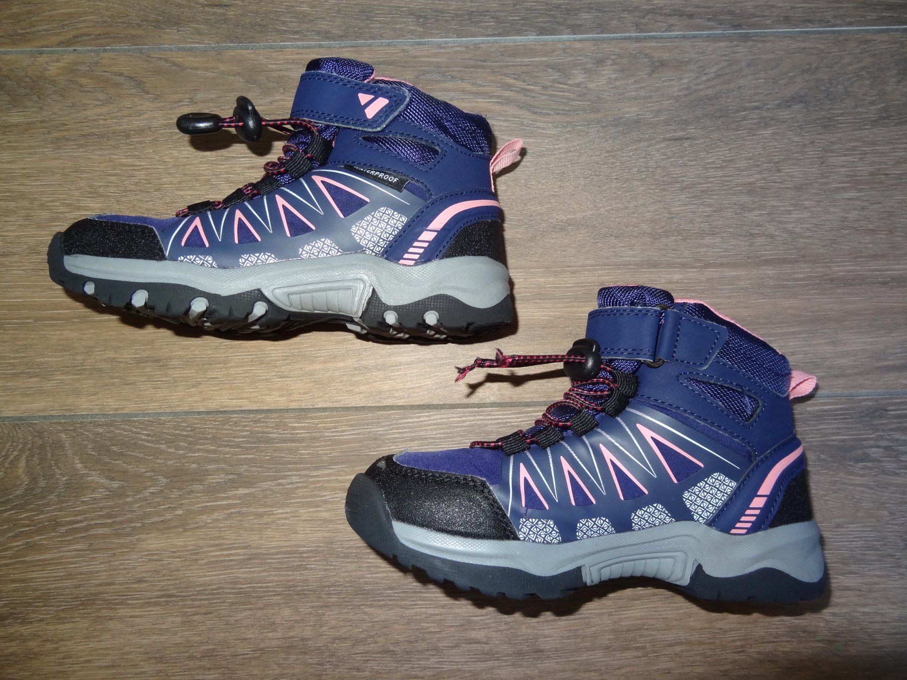 Chaussures filles: Chaussure de marche fille taille 30 – D'occasion à Satigny par salvatore73 4