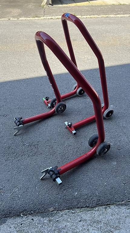 Stander: Coppia cavalletti per moto – Usato da Brè sopra Lugano venduto da micheleschmid