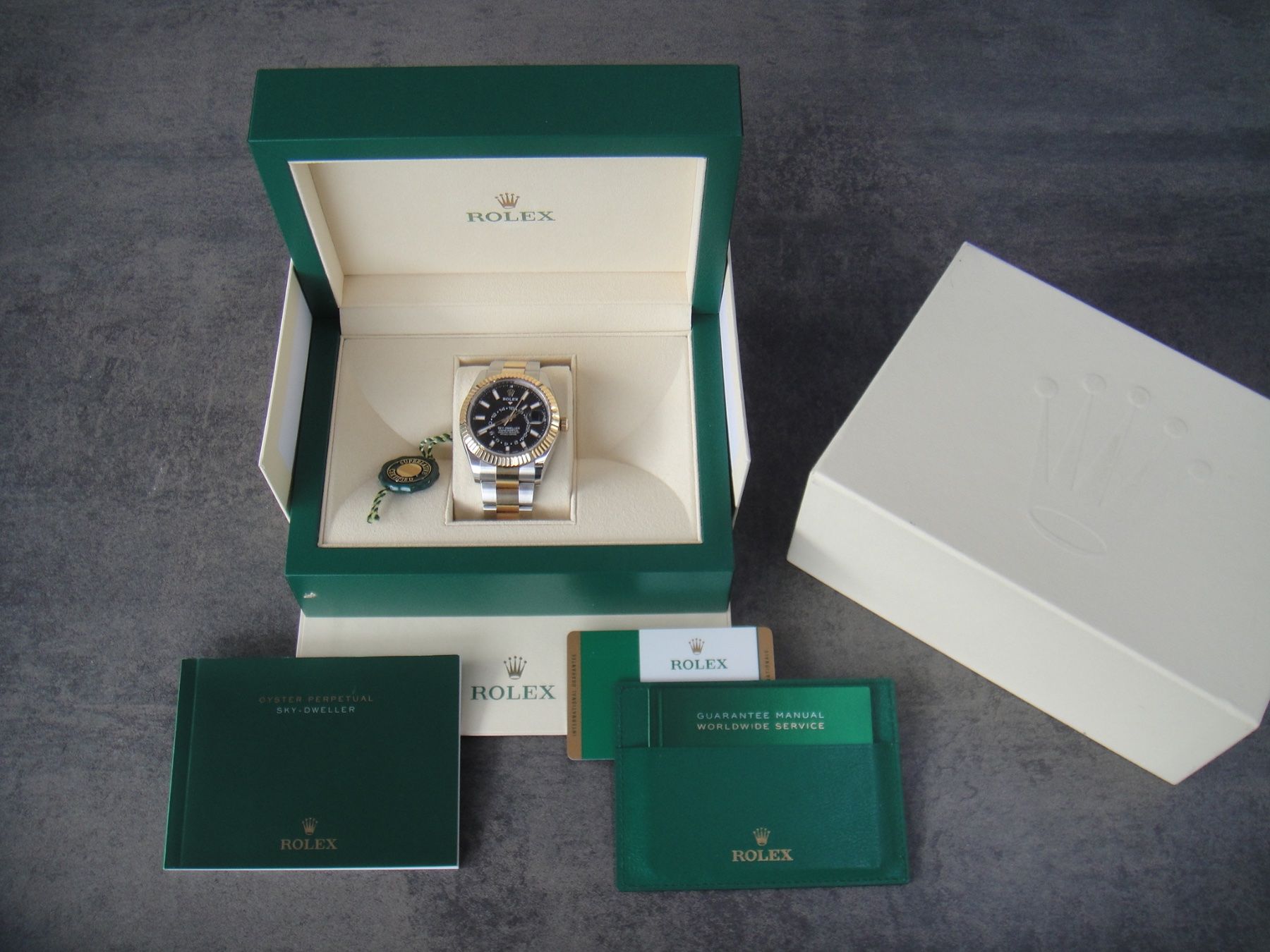 Rolex Orologi: Rolex / Sky-Dweller / Two-Tone – Usato da Biberist venduto da keine-ursache 4