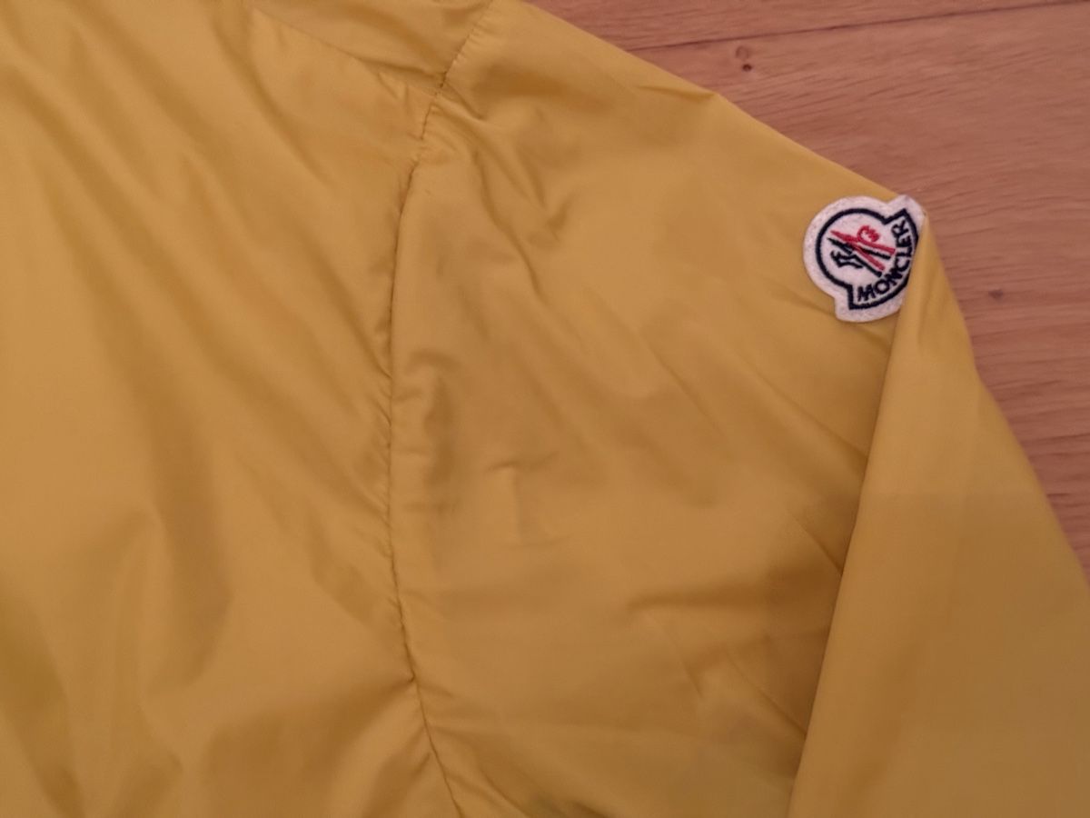 Moncler Giacche: Coole Moncler Jacke – Usato da Niedergösgen venduto da Lifestyle-85 3