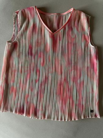 ärmellose Plissee-Bluse von Marc Cain