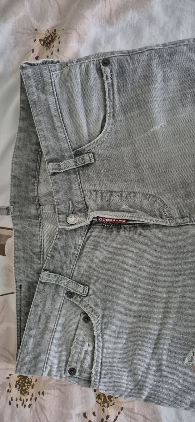 Dsquared2 Jeans: Dsquared slim Jean Gr.46 – Usato da Frauenfeld venduto da ROY33 1