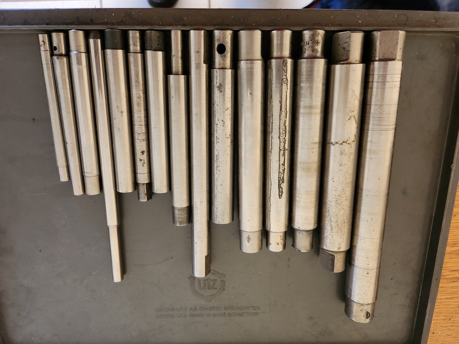 Tutti gli attrezzi: DREHDORNE DIVERSE, DURCHMESSER 9 BIS 25 mm. – Usato da Romanshorn venduto da Legere8
