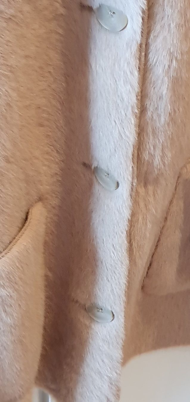 Giacche: fabrikneue Jacke Kurzjacke Felloptik – Nuovo (secondo la descrizione) da Hittnau venduto da Gamoe 2