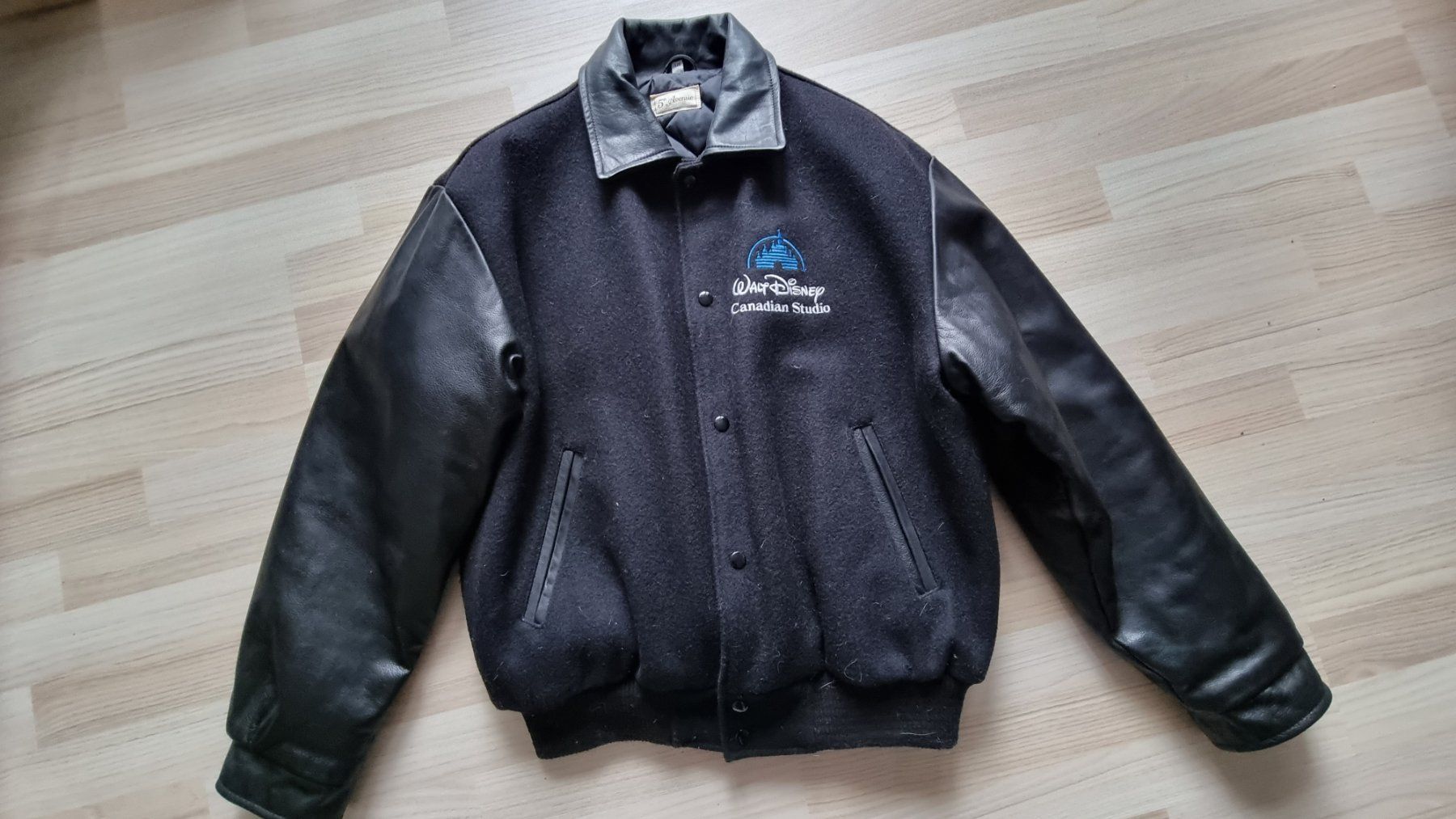 Giacche: Walt Disney Canadian Studio Jacke - RAR – Nuovo (secondo la descrizione) da Oetwil am See venduto da fineli2