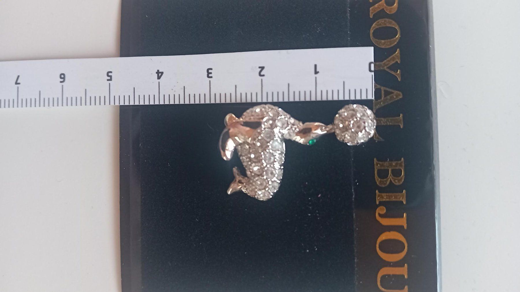 Spille & Fermagli: Royal Bijou Brosche Seehund – Nuovo e nell'imballaggio originale da Salez venduto da Robe12 2