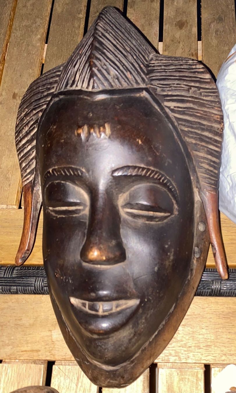 Arte internazionale: Beau Masque africain – Usato da Grand-Lancy venduto da sellart
