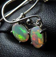 Opal Silber 925 Ohrringe 7 x 5 mm