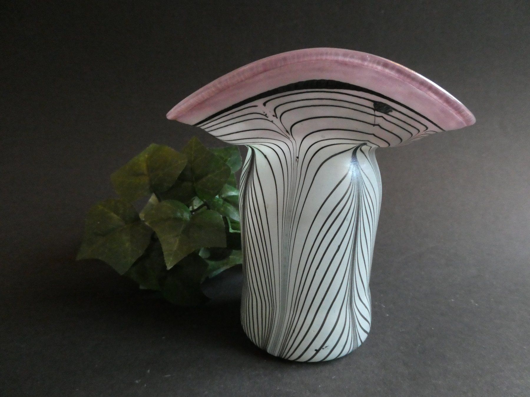 Vasi & Recipienti: Interessante Vase - könnte vom Designer Erwin Eisch sein – Nuovo (secondo la descrizione) da Zürich venduto da ursinas-shop 2
