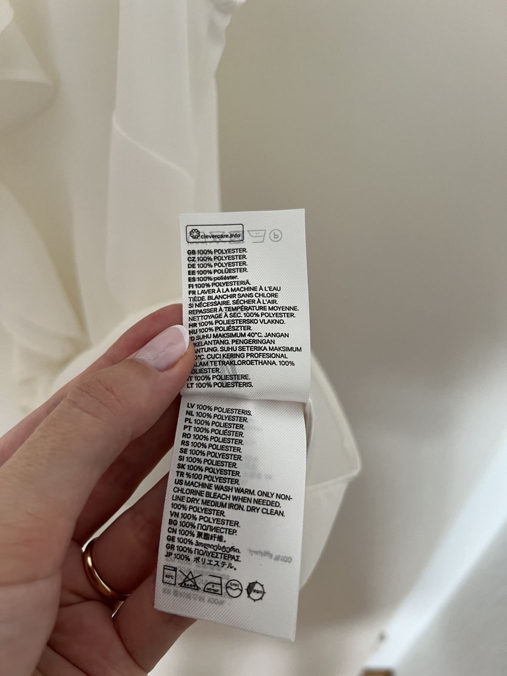 H&M Top: Top H&M White EUR 40 – Usato da Horgen venduto da linuxrp 4