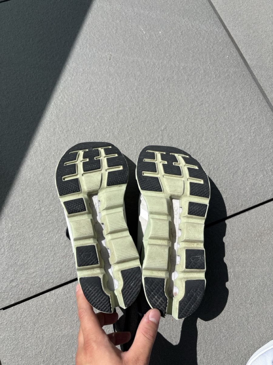 On Herrenschuhe: On running taille 41  – Gebraucht aus Conthey von ale_fwf2 3