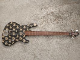 Washburn Pro Bantam Series XB102 E-Bass