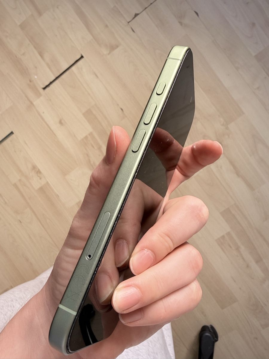 Apple Telefoni cellulari / Smartphones: iphone 17 sage green  – Nuovo (secondo la descrizione) da Orbe venduto da megdfd 5