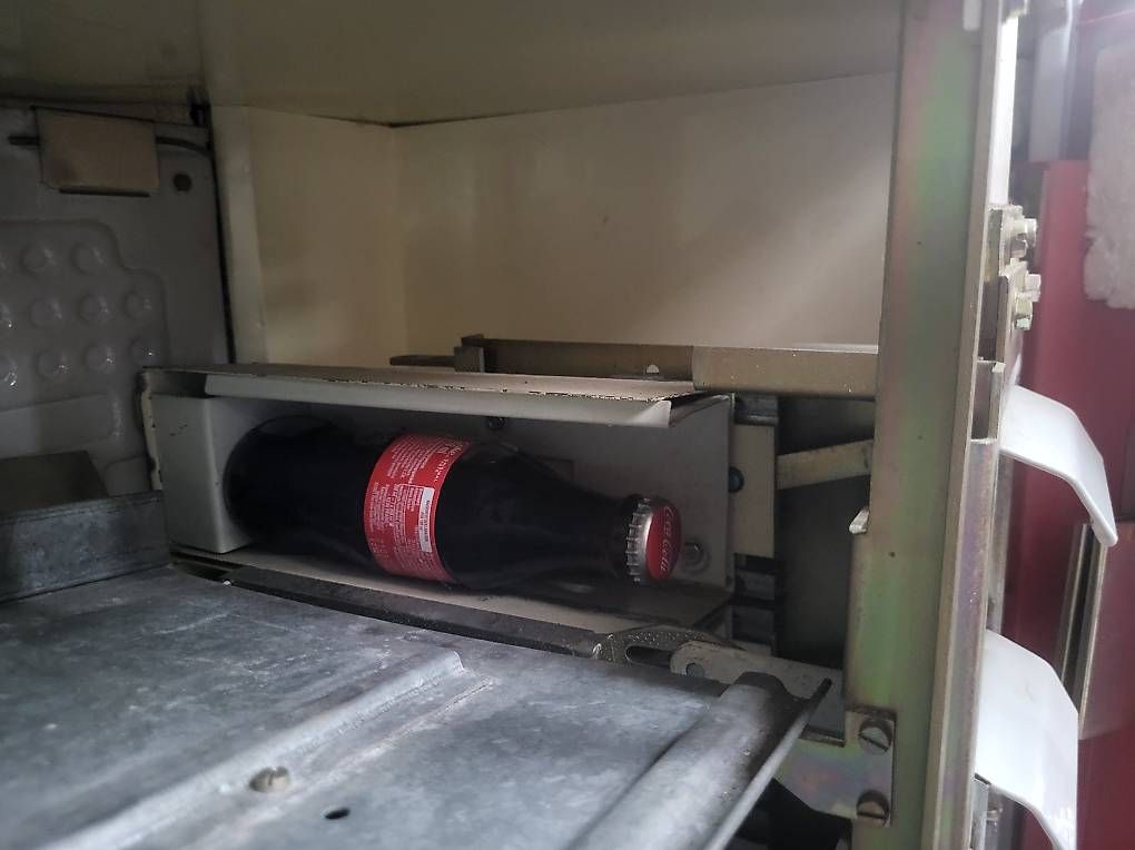 Coca-Cola Frigoriferi: Cola Kühlschrank – Usato da Speicher venduto da Suche2022 3