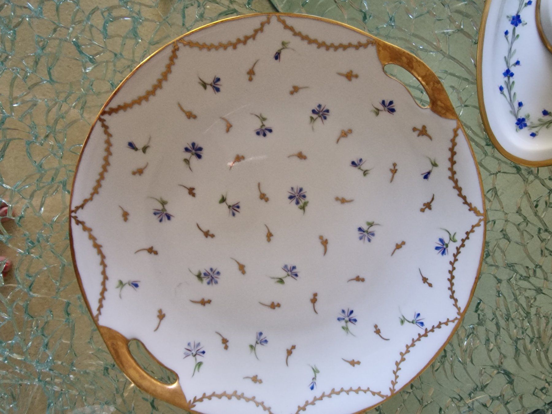 Set di piatti: Service de Table dessin Nyons 18ème – Usato da Cheseaux-sur-Lausanne venduto da D.A.O. 9