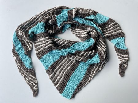 Grosses Dreieckruch, Statementtuch handgestrickt