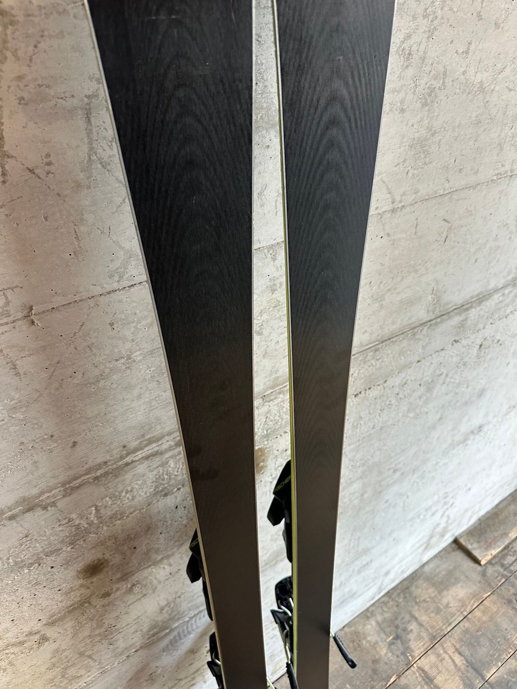 Fischer Sci: Fischer Curv DTI Ski 164CM – Usato da Emmenbrücke venduto da karkarkar 4