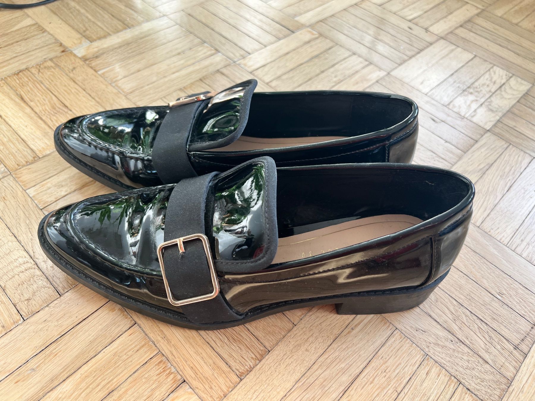 Zara Scarpe da donna: Zara lack Slipper - grösse 38 – Usato da Effretikon venduto da YaMn 1