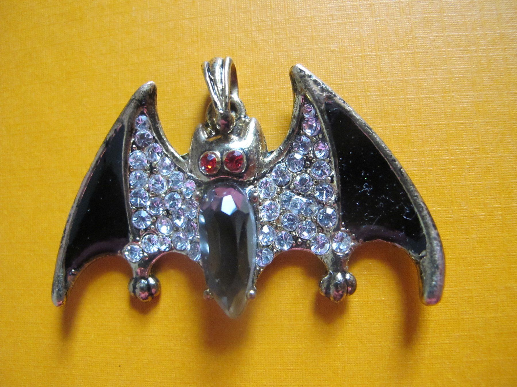 Ciondoli: Fledermaus Anhänger Vintage – Usato da Löhningen venduto da Chimae67 1