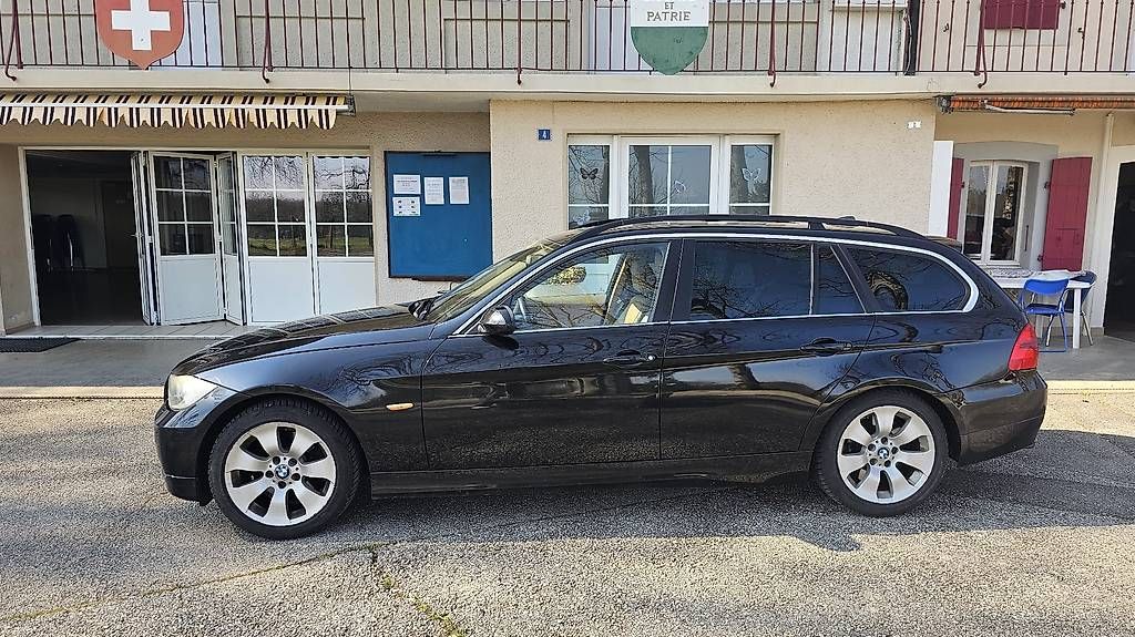 Automobili: BMW 330xi Touring – Usato da Vich venduto da adi.nirvana 3