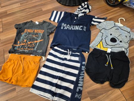 Sommer Set, T-Shirts und Shorts, Grösse 92 B