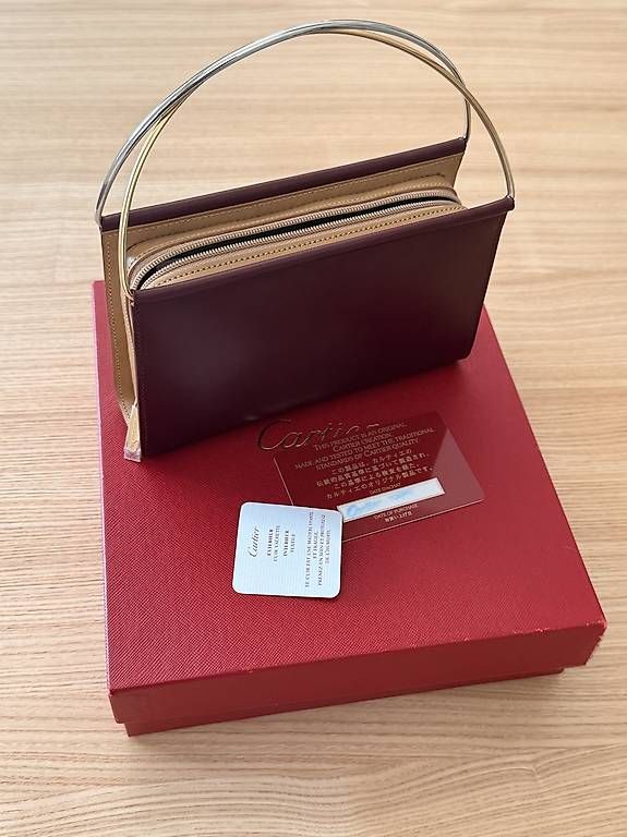 Borse da donna: Borsetta a mano Cartier, Trinity  – Nuovo e nell'imballaggio originale da Cugnasco venduto da Sara2419 2