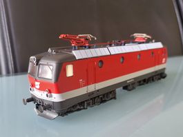 H0 ROCO ÖBB 1044 077-4