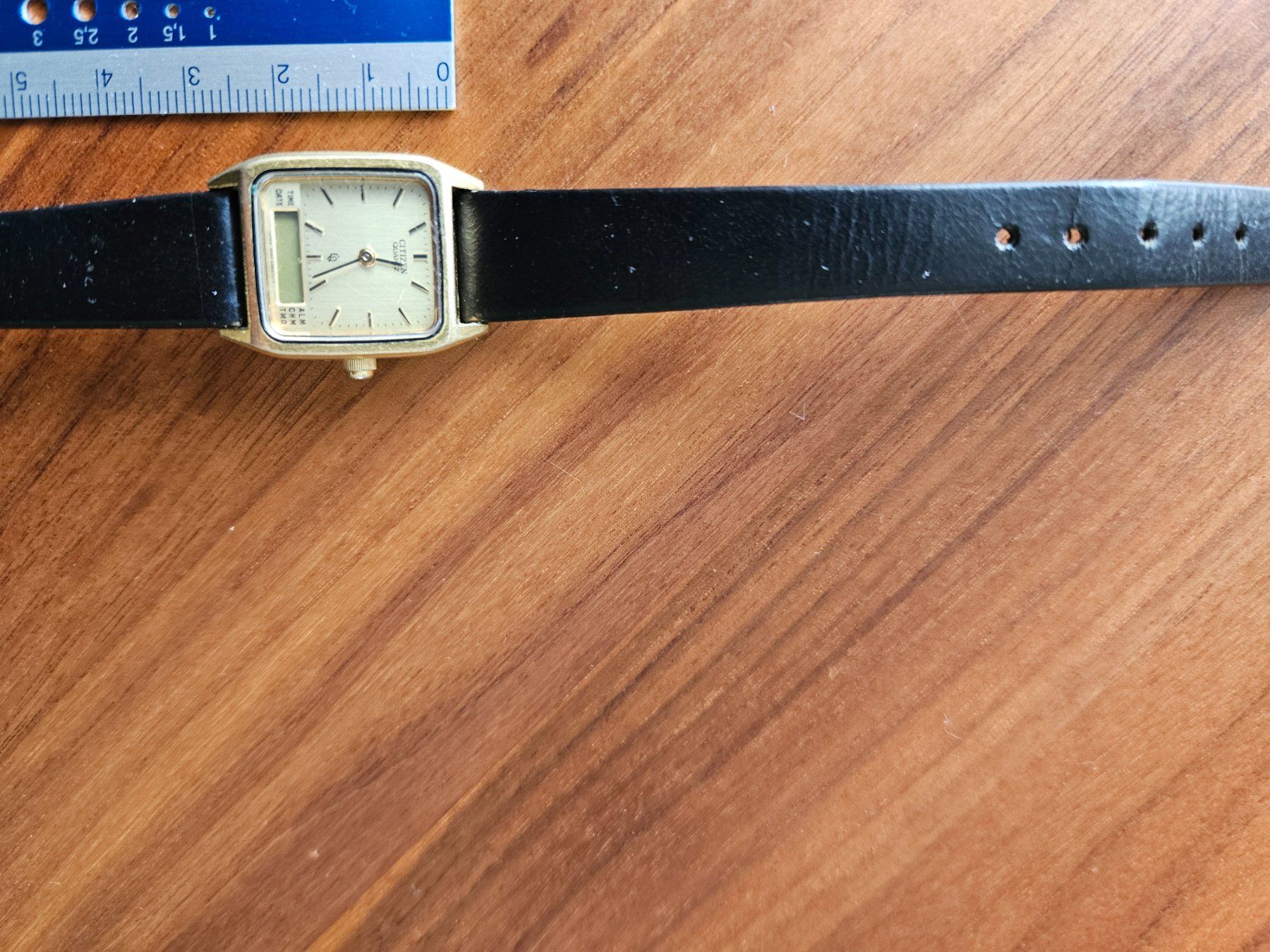 Citizen Orologi: Citizen Quartz Uhr, Vintage Design – Difettoso da Untervaz venduto da FullFlap777 5
