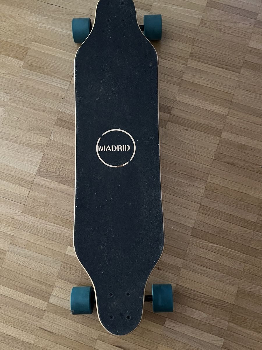 Madrid Skateboards: Madrid Longboard gebraucht guter Zustand – Usato da Riehen venduto da paulklee3 1