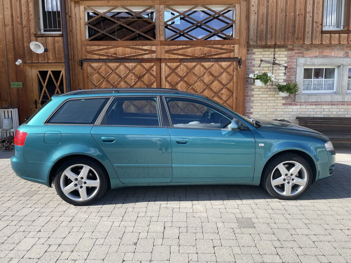 Audi Automobili: Audi A4 Avant, Kombi, Allrad,  – Usato da Birwinken venduto da cec_xy27 1