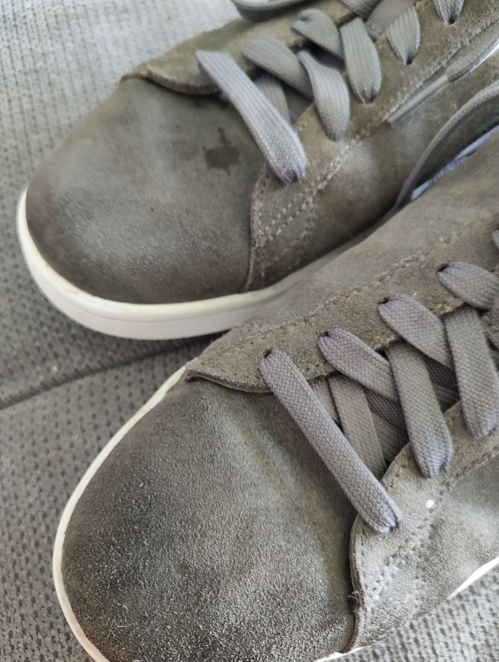 Puma Herrenschuhe: Puma Schuhe Grau Grösse 44.5  – Gebraucht aus Thierachern von _Sunshine_._ 4