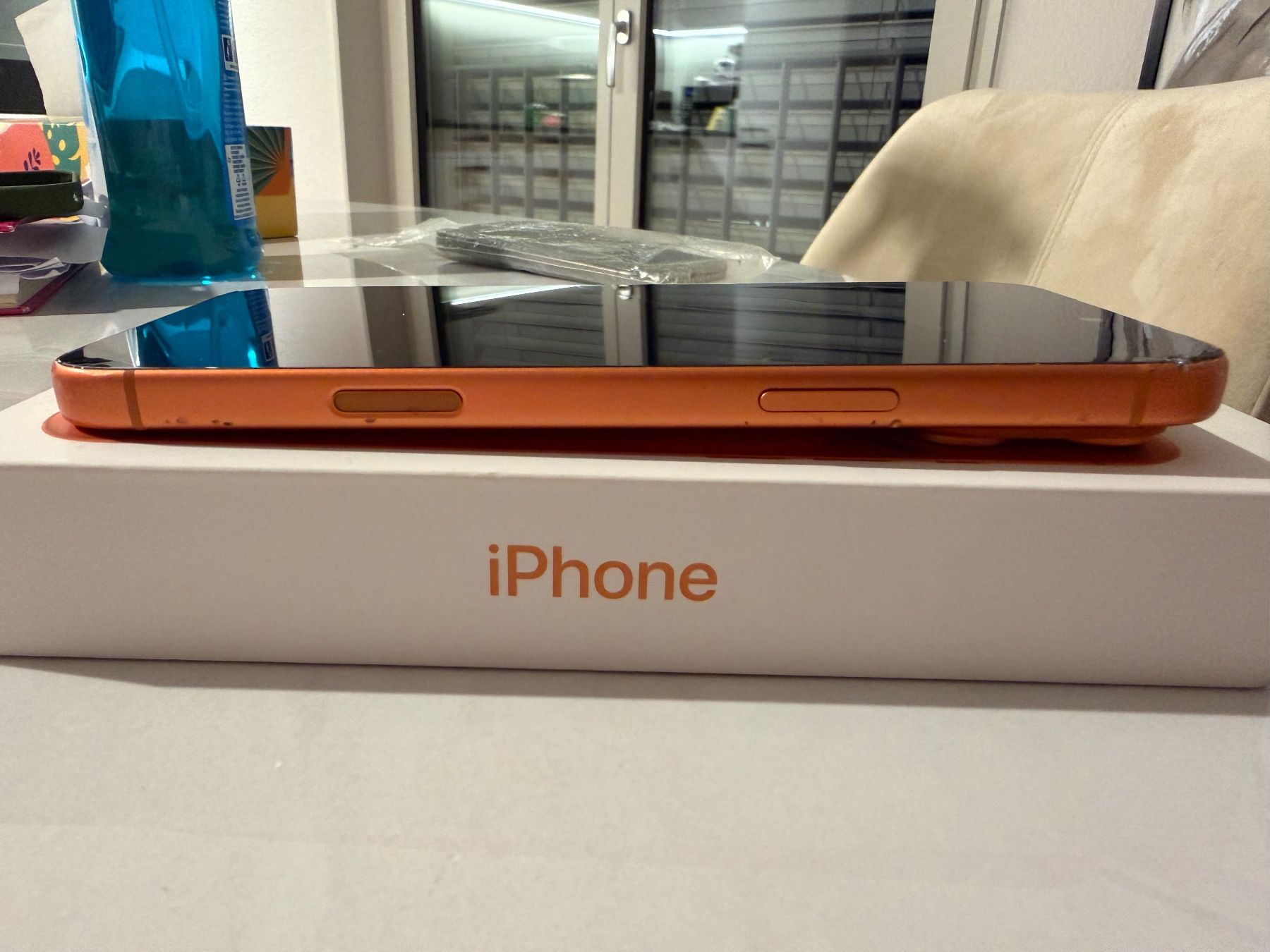 Apple Handys / Smartphones: iPhone 17 Pro Max 256GB Cosmic Orange – Gebraucht aus Brunnen von joc_2xg9 5