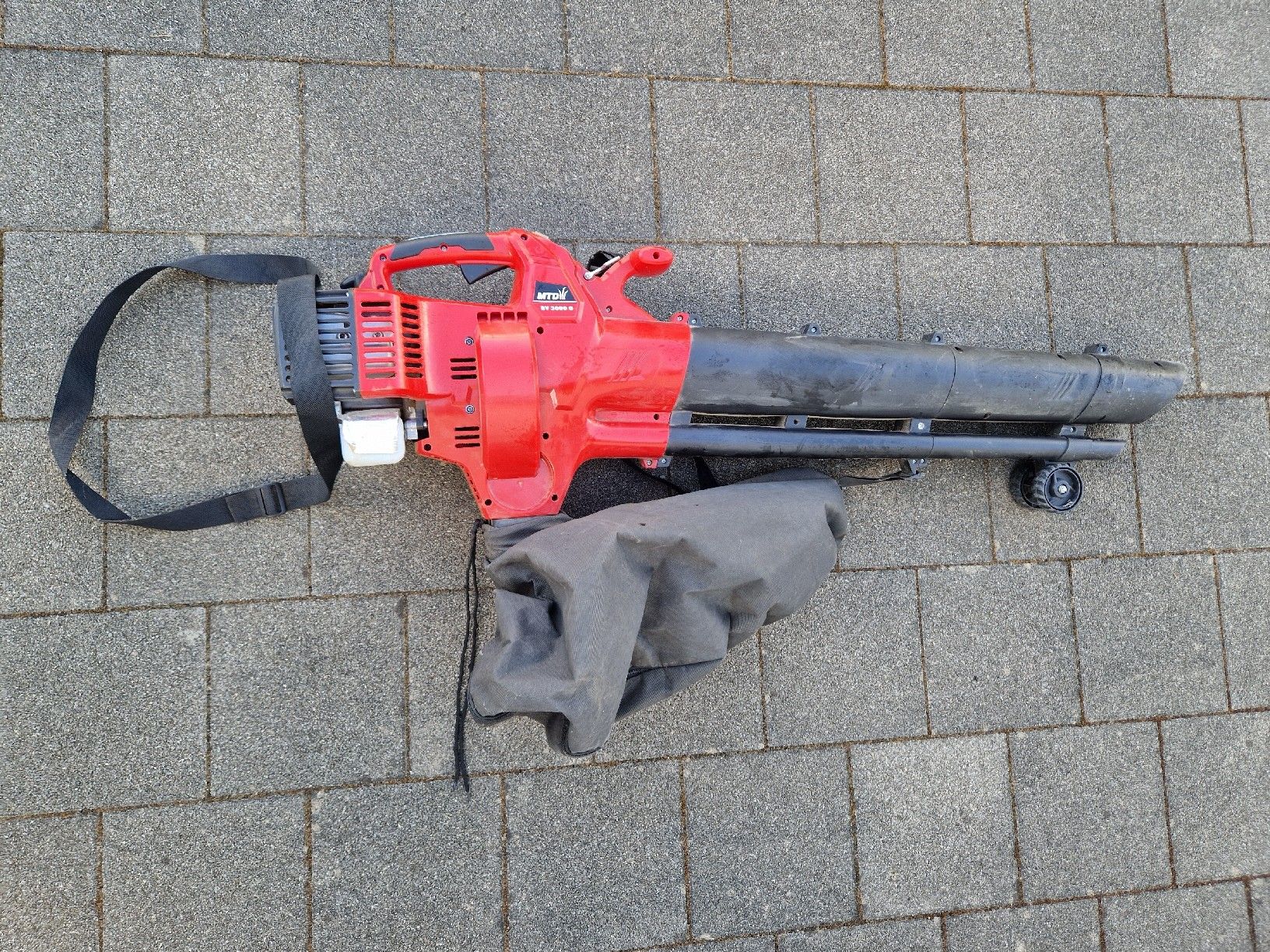 Soffiatori & Aspiratori per foglie: MTD BV 3100  Laubsauger / Bläser - Häcksler – Usato da Koppigen venduto da Phoenix998