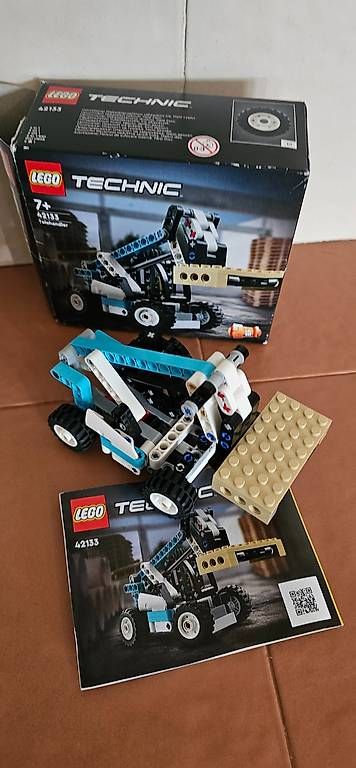 Lego Spielzeuge: Lego® Technic 42133 Teleskoplader – Gebraucht aus Schaan von Klemmbausteine