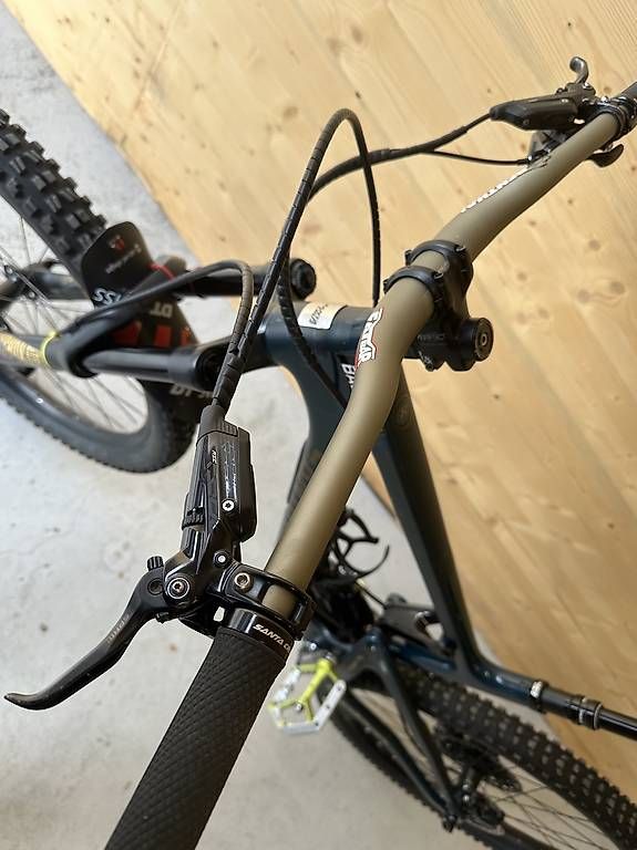 Santa Cruz Biciclette: Santa Cruz Nomad C V4 – Usato da Rechthalten venduto da nb27 3