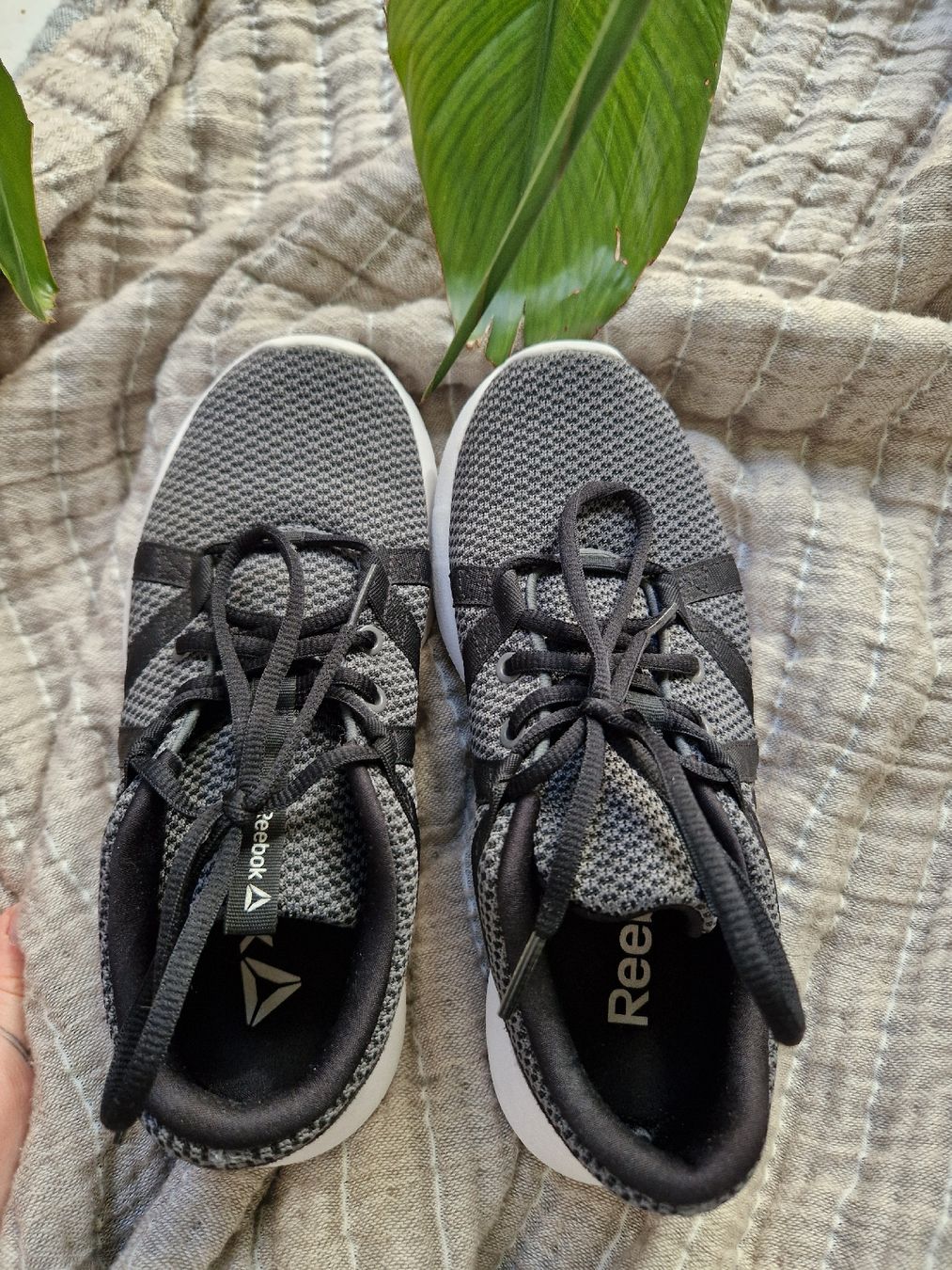 Reebok Damenschuhe: Reebok Schuhe, Grau/Schwarz, Gr. 36 – Gebraucht aus Lachen SZ von janapolar 2