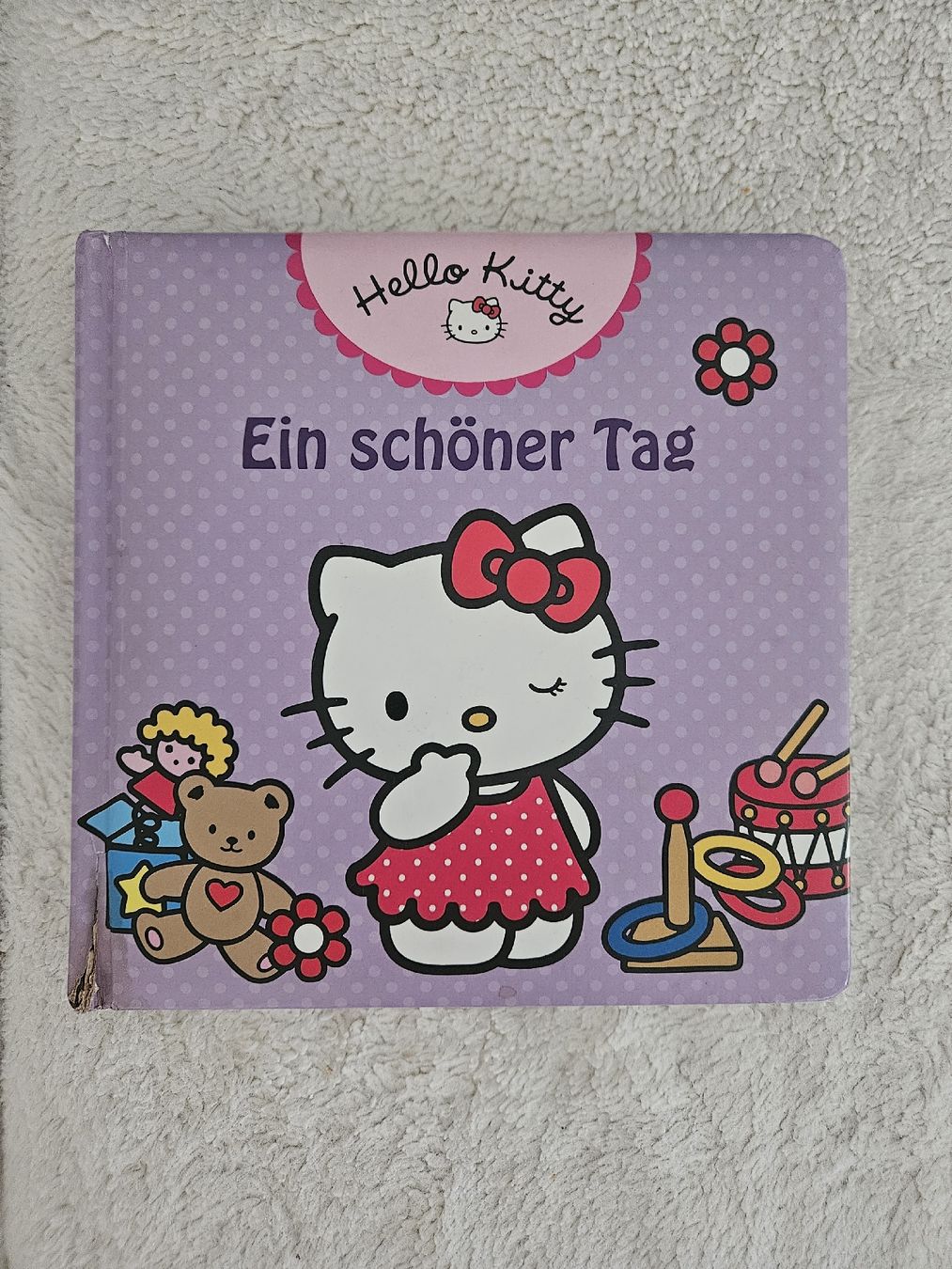 Bücher: Buch: Hello Kitty - Ein schöner Tag – Gebraucht aus Zürich von Kris8050 1