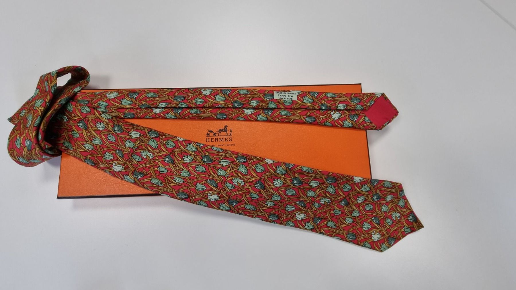 Hermès Cravatte: Cravate Hermès vintage – Usato da Genève venduto da pao_8srw